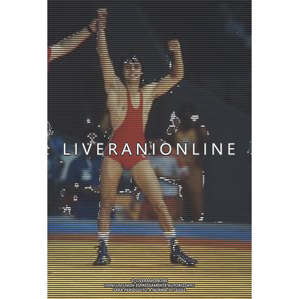 DIAP-RETROSPETTIVA VINCENZO MAENZA LOTTATORE NELLA FOTO VINCENZO MAENZA PARTECIPA ALLE OLIMPIADI DI LOS ANGELES 1984 ARCHIVIO DFP-AG ALDO LIVERANI SAS