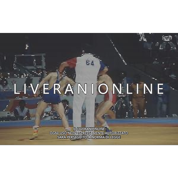 DIAP-RETROSPETTIVA VINCENZO MAENZA LOTTATORE NELLA FOTO VINCENZO MAENZA PARTECIPA ALLE OLIMPIADI DI LOS ANGELES 1984 ARCHIVIO DFP-AG ALDO LIVERANI SAS