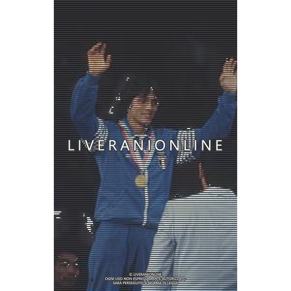 DIAP-RETROSPETTIVA VINCENZO MAENZA LOTTATORE NELLA FOTO VINCENZO MAENZA PARTECIPA ALLE OLIMPIADI DI LOS ANGELES 1984 ARCHIVIO DFP-AG ALDO LIVERANI SAS