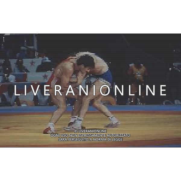 DIAP-RETROSPETTIVA VINCENZO MAENZA LOTTATORE NELLA FOTO VINCENZO MAENZA PARTECIPA ALLE OLIMPIADI DI LOS ANGELES 1984 ARCHIVIO DFP-AG ALDO LIVERANI SAS