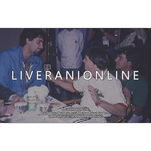 DIAP-RETROSPETTIVA VINCENZO MAENZA LOTTATORE NELLA FOTO VINCENZO MAENZA ALLE OLIMPIADI DI LOS ANGELES 1984 CON STEFANO CERIONI ARCHIVIO DFP-AG ALDO LIVERANI SAS 