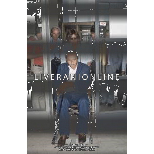 DIAP-RETROSPETTIVA DOMENIICO MODUGNO CANTANTE NELLA FOT DOMENICO MODUGNOO CON LA MOGLIE FRANCA GANDOLFI IN TRIBENALE A MILANO NELL\'ANNO 1986 AG ALDO LIVERANI SAS