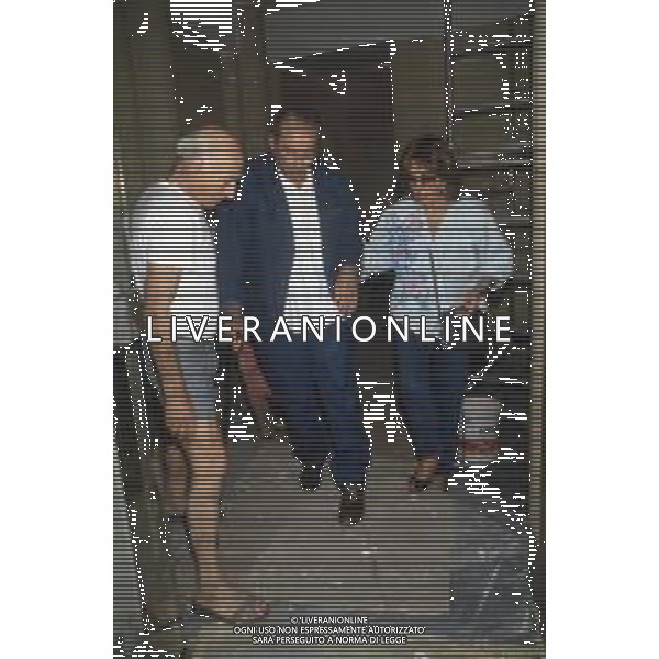 DIAP-RETROSPETTIVA DOMENIICO MODUGNO CANTANTE NELLA FOT DOMENICO MODUGNOO CON LA MOGLIE FRANCA GANDOLFI IN TRIBENALE A MILANO NELL\'ANNO 1986 AG ALDO LIVERANI SAS