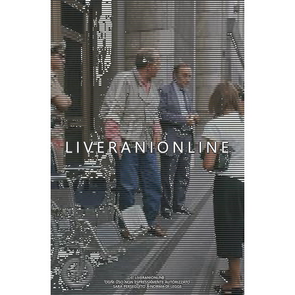 DIAP-RETROSPETTIVA DOMENIICO MODUGNO CANTANTE NELLA FOT DOMENICO MODUGNOO CON LA MOGLIE FRANCA GANDOLFI IN TRIBENALE A MILANO NELL\'ANNO 1986 AG ALDO LIVERANI SAS