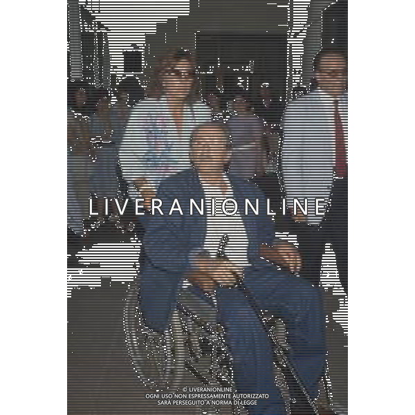 DIAP-RETROSPETTIVA DOMENIICO MODUGNO CANTANTE NELLA FOT DOMENICO MODUGNOO CON LA MOGLIE FRANCA GANDOLFI IN TRIBENALE A MILANO NELL\'ANNO 1986 AG ALDO LIVERANI SAS