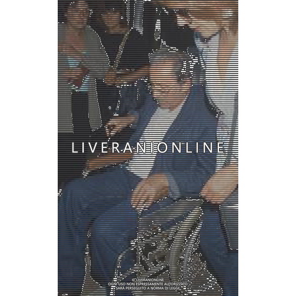 DIAP-RETROSPETTIVA DOMENIICO MODUGNO CANTANTE NELLA FOT DOMENICO MODUGNOO CON LA MOGLIE FRANCA GANDOLFI IN TRIBENALE A MILANO NELL\'ANNO 1986 AG ALDO LIVERANI SAS