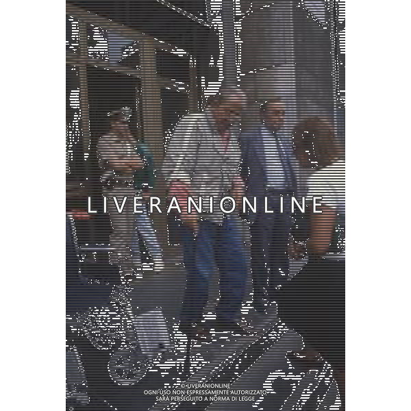DIAP-RETROSPETTIVA DOMENIICO MODUGNO CANTANTE NELLA FOT DOMENICO MODUGNOO CON LA MOGLIE FRANCA GANDOLFI IN TRIBENALE A MILANO NELL\'ANNO 1986 AG ALDO LIVERANI SAS