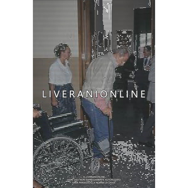 DIAP-RETROSPETTIVA DOMENIICO MODUGNO CANTANTE NELLA FOT DOMENICO MODUGNOO CON LA MOGLIE FRANCA GANDOLFI IN TRIBENALE A MILANO NELL\'ANNO 1986 AG ALDO LIVERANI SAS