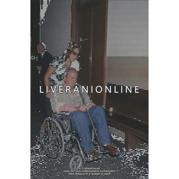 DIAP-RETROSPETTIVA DOMENIICO MODUGNO CANTANTE NELLA FOT DOMENICO MODUGNOO CON LA MOGLIE FRANCA GANDOLFI IN TRIBENALE A MILANO NELL\'ANNO 1986 AG ALDO LIVERANI SAS