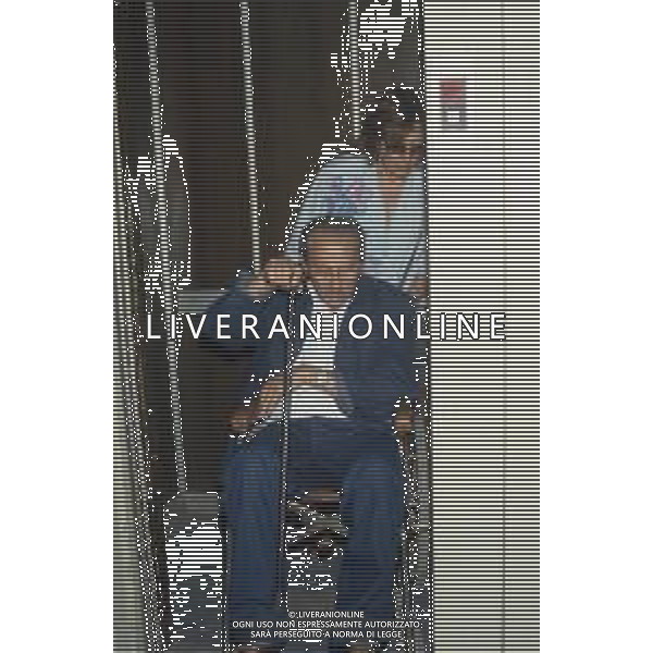 DIAP-RETROSPETTIVA DOMENIICO MODUGNO CANTANTE NELLA FOT DOMENICO MODUGNOO CON LA MOGLIE FRANCA GANDOLFI IN TRIBENALE A MILANO NELL\'ANNO 1986 AG ALDO LIVERANI SAS