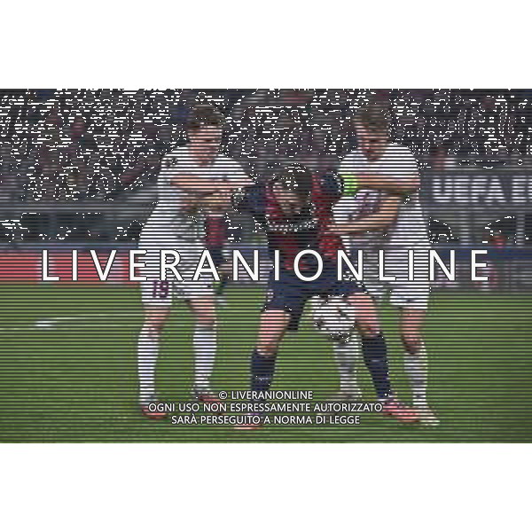 TVRG Bologna vs Brann nella foto Lewis Ferguson (Bologna) tra Eggert Aron Gudmundsson (Brann) e Emil Kornvig (Brann) Bologna 06-11-2025 Stadio Renato Dall\'Ara Bologna vs Brann UEFA Europa League fase a girone unico - 4a giornata foto Roberto Garavaglia/Agenzia Aldo Liverani sas