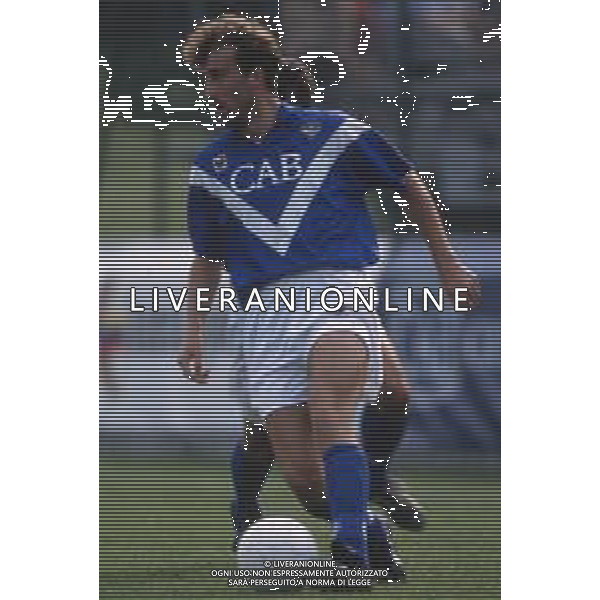 DIAP-RETROSPETTIVA GIANNI FLAMIGNI CALCIATORE NELLA FOTO GIANNI FLAMIGNI CON LA MAGLIA DEL BRESCIA CALCIO AG ALDO LIVERANI SAS