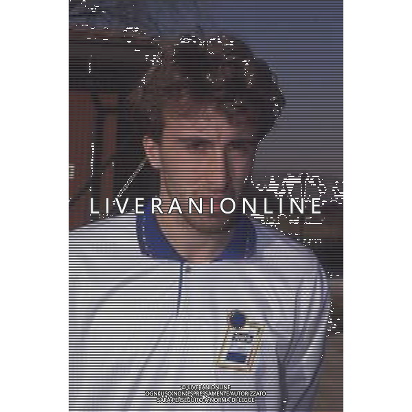 DIAP-RETROSPETTIVA GIANNI FLAMIGNI CALCIATORE NELLA FOTO GIANNI FLAMIGNI CON LA MAGLIA DELLA NAZIONALE ITALIANA AG ALDO LIVERANI SAS