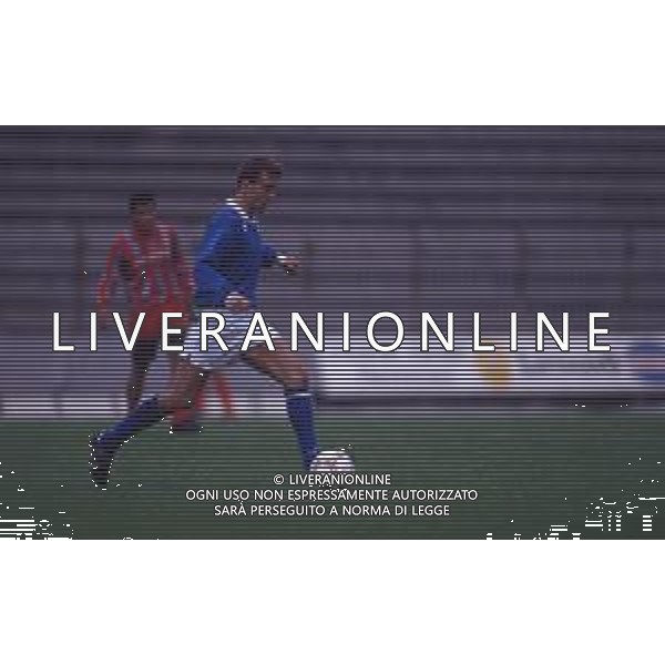 DIAP-RETROSPETTIVA GIANNI FLAMIGNI CALCIATORE NELLA FOTO GIANNI FLAMIGNI CON LA MAGLIA DELLA NAZIONALE ITALIANA AG ALDO LIVERANI SAS