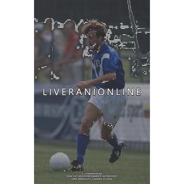 DIAP-RETROSPETTIVA GIANNI FLAMIGNI CALCIATORE NELLA FOTO GIANNI FLAMIGNI CON LA MAGLIA DEL BRESCIA CALCIO AG ALDO LIVERANI SAS