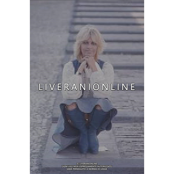 DIAP-RETROSPETTIVA VANNA BROSIO CANTANTE CONDUTTRICE TELEVISIVA E ATTRICE NELLA FOTO VANNA BROSIO AG ALDO LIVERANI SAS