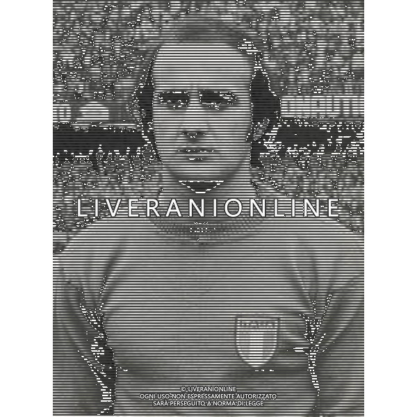 ST-RETROSPETTIVA MARTINI LUIGI CALCIATORE NELLA FOTO MARTINI LUIGI CON LA MAGLIA DELLA NAZIONALE ITALIANA AG ALDO LIVERANI SAS