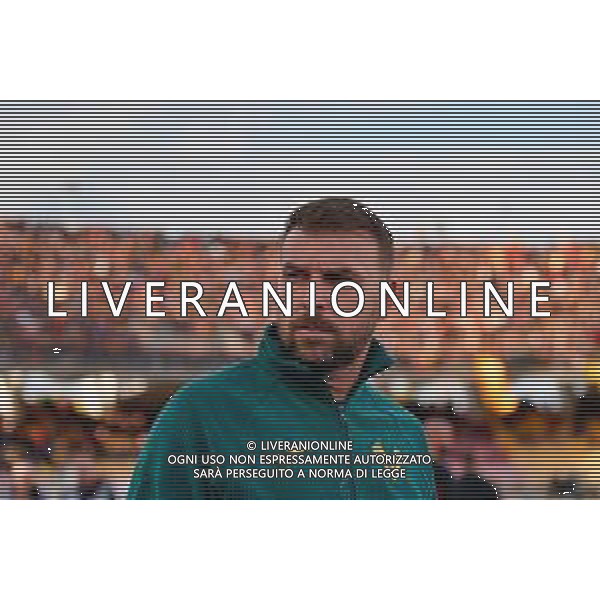 TVEM November 08, 2025 Lecce, Italy - US Lecce vs Hellas Verona - Italian soccer serie A 2025/26 - Via Del Mare Stadium. In the pic: coach Paolo Zanetti of Hellas Verona ©TVEM Emmanuele Mastrodonato - AGENZIA ALDO LIVERANI SAS