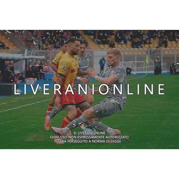 TVEM November 08, 2025 Lecce, Italy - US Lecce vs Hellas Verona - Italian soccer serie A 2025/26 - Via Del Mare Stadium. In the pic: Tete Morente of US Lecce in action against Nicolás Valentini of Hellas Verona ©TVEM Emmanuele Mastrodonato - AGENZIA ALDO LIVERANI SAS