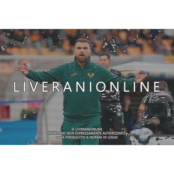 TVEM November 08, 2025 Lecce, Italy - US Lecce vs Hellas Verona - Italian soccer serie A 2025/26 - Via Del Mare Stadium. In the pic: coach Paolo Zanetti of Hellas Verona ©TVEM Emmanuele Mastrodonato - AGENZIA ALDO LIVERANI SAS
