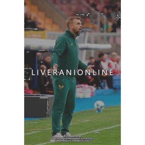 TVEM November 08, 2025 Lecce, Italy - US Lecce vs Hellas Verona - Italian soccer serie A 2025/26 - Via Del Mare Stadium. In the pic: coach Paolo Zanetti of Hellas Verona ©TVEM Emmanuele Mastrodonato - AGENZIA ALDO LIVERANI SAS