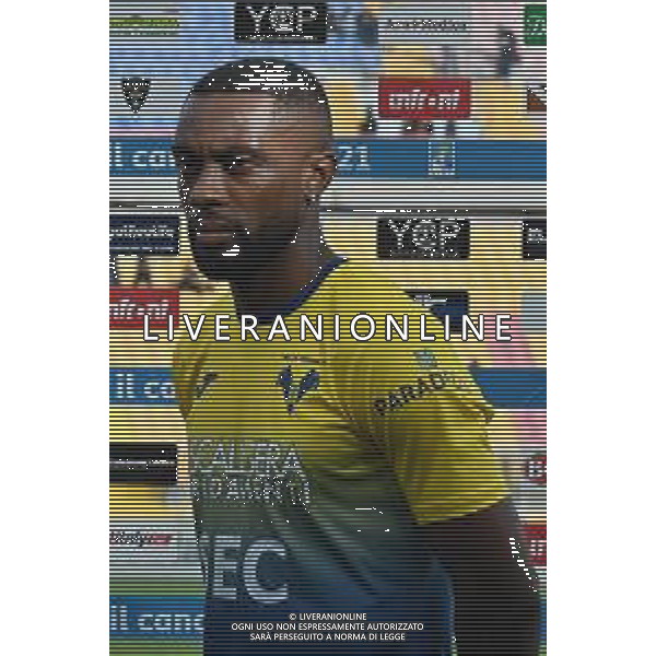 TVPG US Lecce vs Hellas Verona FC nella foto Jean-Daniel Akpa Akpro (Hellas Verona Fc)Jean-Daniel Akpa Akpro (Hellas Verona Fc) Lecce (ITA) 08-11 -2025 Stadio “E. Giardiniero” Via del Mare - Undicesima Giornata Serie A EniLive 2025/26 ©TVPG GOLIA PASQUALE - AGENZIA ALDO LIVERANI SAS