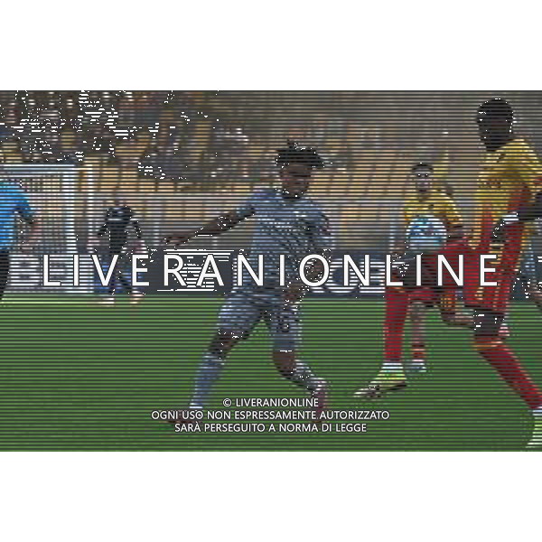 TVPG US Lecce vs Hellas Verona FC nella foto Gaspar Kiolanda (Us Lecce) e Gift Orban (Hellas Verona Fc) Lecce (ITA) 08-11 -2025 Stadio “E. Giardiniero” Via del Mare - Undicesima Giornata Serie A EniLive 2025/26 ©TVPG GOLIA PASQUALE - AGENZIA ALDO LIVERANI SAS