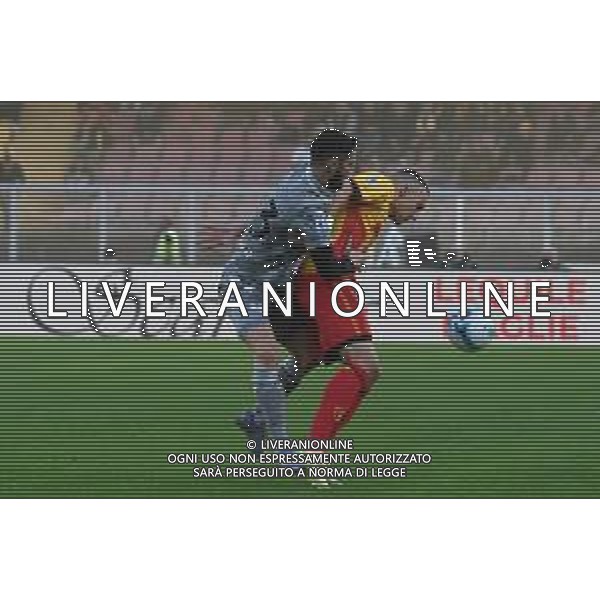 TVPG US Lecce vs Hellas Verona FC nella foto Roberto Gagliardini (Hellas Verona Fc) e Nikola Stulic (Us Lecce) Lecce (ITA) 08-11 -2025 Stadio “E. Giardiniero” Via del Mare - Undicesima Giornata Serie A EniLive 2025/26 ©TVPG GOLIA PASQUALE - AGENZIA ALDO LIVERANI SAS