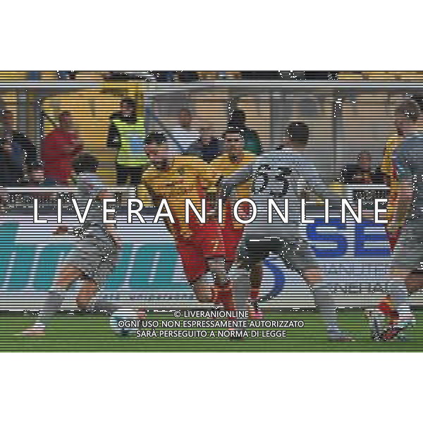 TVPG US Lecce vs Hellas Verona FC nella foto Tete Morente (Us Lecce) e Roberto Gagliardini (Hellas Verona Fc) Lecce (ITA) 08-11 -2025 Stadio “E. Giardiniero” Via del Mare - Undicesima Giornata Serie A EniLive 2025/26 ©TVPG GOLIA PASQUALE - AGENZIA ALDO LIVERANI SAS
