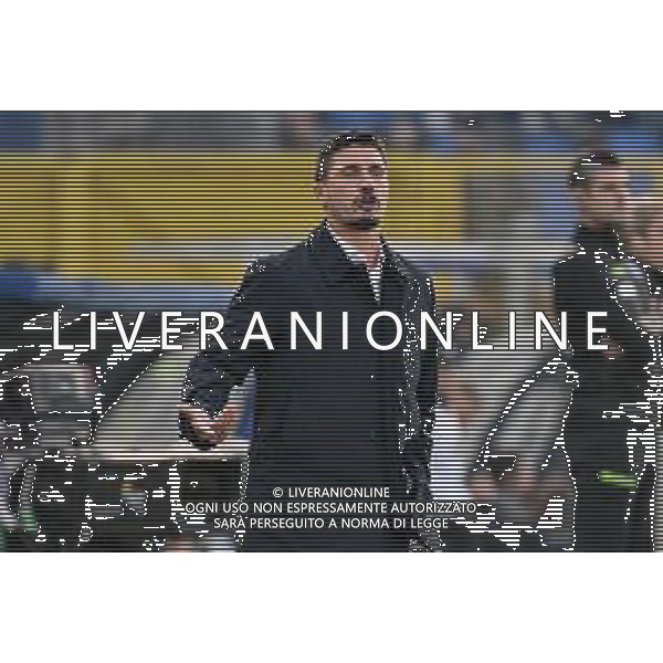 TVRG Como vs Cagliari nella foto Fabio Pisacane allenatore Cagliari Como 08-11-2025 Stadio Giuseppe Sinigaglia Como vs Cagliari Campionato Serie A Enilive - 11a giornata foto Roberto Garavaglia/Agenzia Aldo Liverani sas