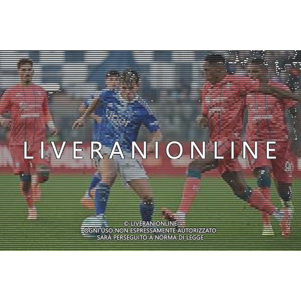 TVRG Como vs Cagliari nella foto Nicolas Paz Martinez (Como) e Yerry Mina Gonzalez (Cagliari) Como 08-11-2025 Stadio Giuseppe Sinigaglia Como vs Cagliari Campionato Serie A Enilive - 11a giornata foto Roberto Garavaglia/Agenzia Aldo Liverani sas