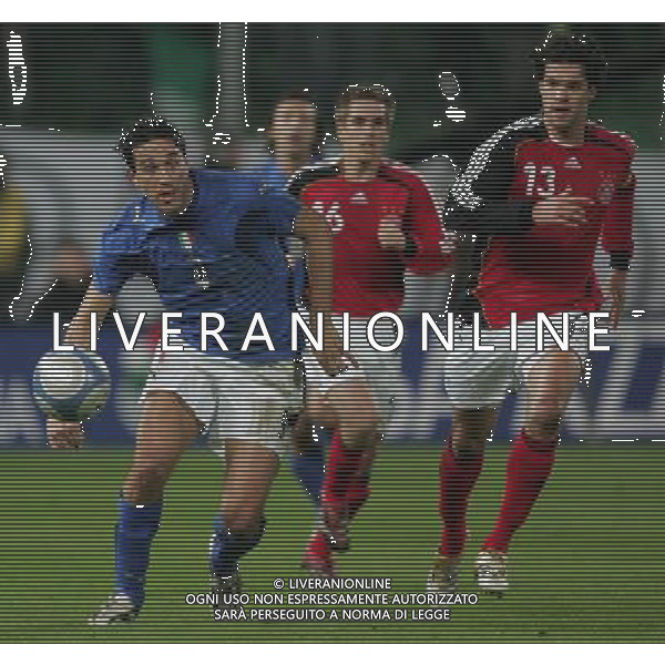 Firenze 1 marzo 2006 Italia - Germania amichevole nella foto: Toni Luca e Ballack Michael foto Andry / Ag. Aldo Liverani