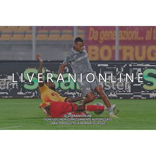 TVEM November 08, 2025 Lecce, Italy - US Lecce vs Hellas Verona - Italian soccer serie A 2025/26 - Via Del Mare Stadium. In the pic: Rafik Belghali of Hellas Verona in action against Kialonda Gaspar of US Lecce ©TVEM Mastrodonato Emmanuele - AGENZIA ALDO LIVERANI SAS