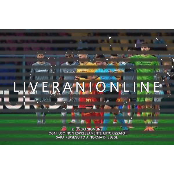 TVEM November 08, 2025 Lecce, Italy - US Lecce vs Hellas Verona - Italian soccer serie A 2025/26 - Via Del Mare Stadium. In the pic: the Referee Rosario Abisso of Palermo ©TVEM Mastrodonato Emmanuele - AGENZIA ALDO LIVERANI SAS