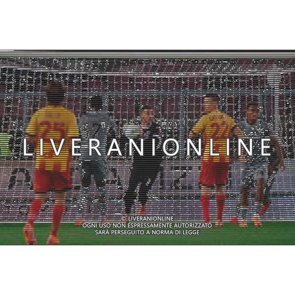 TVEM November 08, 2025 Lecce, Italy - US Lecce vs Hellas Verona - Italian soccer serie A 2025/26 - Via Del Mare Stadium. In the pic: Lorenzo Montipo’ of Hellas Verona ©TVEM Mastrodonato Emmanuele - AGENZIA ALDO LIVERANI SAS