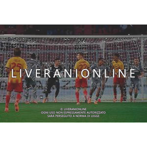 TVEM November 08, 2025 Lecce, Italy - US Lecce vs Hellas Verona - Italian soccer serie A 2025/26 - Via Del Mare Stadium. In the pic: Lorenzo Montipo’ of Hellas Verona ©TVEM Mastrodonato Emmanuele - AGENZIA ALDO LIVERANI SAS