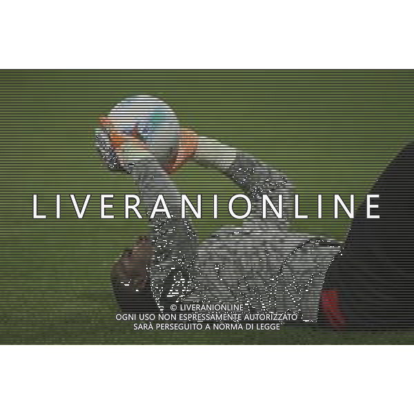 Mike Maignan of AC Milan during during warms up before Parma Calcio vs AC Milan, 11° Serie A Enilive 2025-26 game at Ennio Tardini stadium in Parma (PR), Italy, on November 08, 2025. (Photo by Davide Casentini)- AGENZIA ALDO LIVERANI SAS