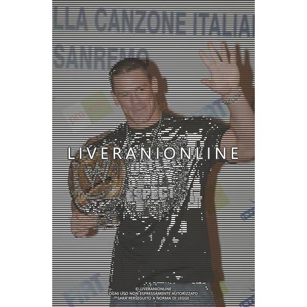SANREMO 2-3-06 56mo FESTIVAL DELLA CANZONE ITALIANA NELLA FOTO: john cena PH: RECALCATI-CAPRA/AG. LIVERANI