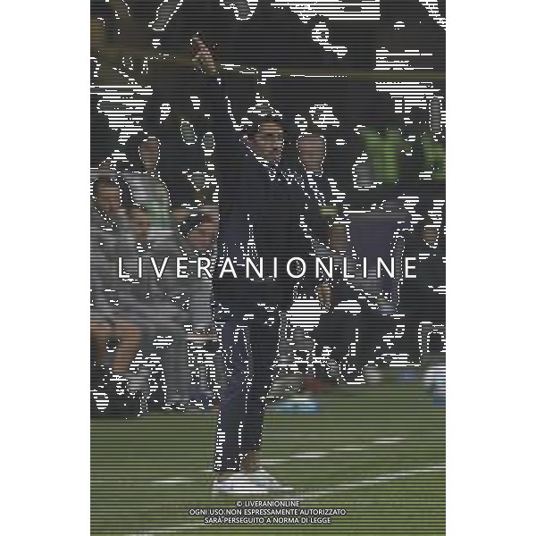 Carlos Cuesta Head Coach of Parma AC gestures during Parma Calcio vs AC Milan, 11° Serie A Enilive 2025-26 game at Ennio Tardini stadium in Parma (PR), Italy, on November 08, 2025. (Photo by Davide Casentini)- AGENZIA ALDO LIVERANI SAS