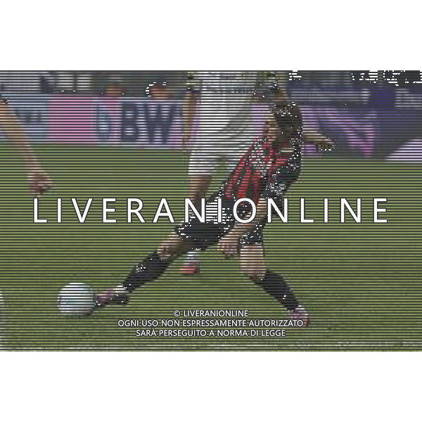 Luka Modric of AC Milan play the ball during Parma Calcio vs AC Milan, 11° Serie A Enilive 2025-26 game at Ennio Tardini stadium in Parma (PR), Italy, on November 08, 2025. (Photo by Davide Casentini)- AGENZIA ALDO LIVERANI SAS