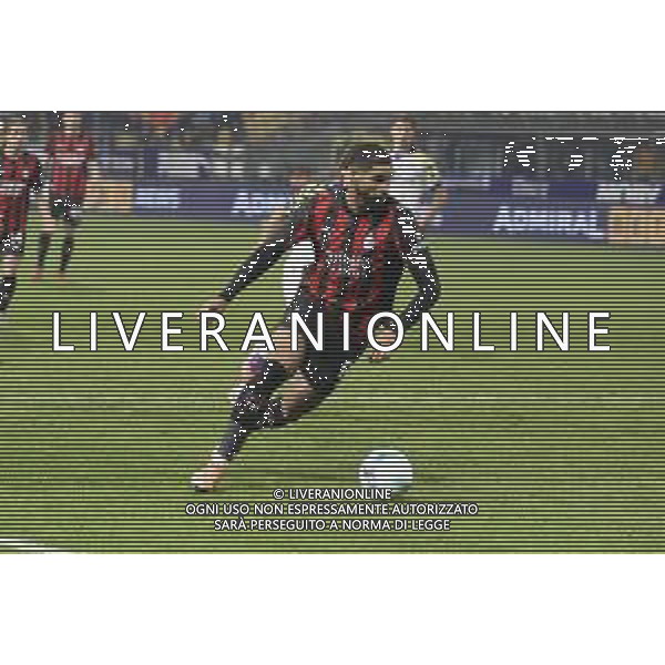 Ruben Loftus-Cheek of AC Milan play the ball during Parma Calcio vs AC Milan, 11° Serie A Enilive 2025-26 game at Ennio Tardini stadium in Parma (PR), Italy, on November 08, 2025. (Photo by Davide Casentini)- AGENZIA ALDO LIVERANI SAS