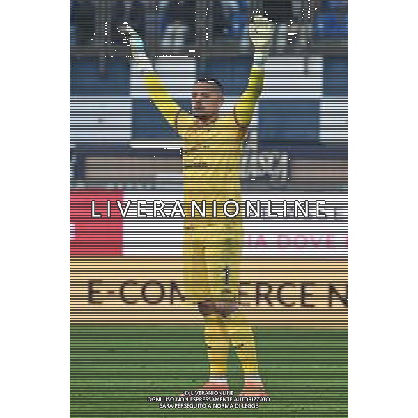 TVRG Como vs Cagliari nella foto Elia Caprile (Cagliari) Como 08-11-2025 Stadio Giuseppe Sinigaglia Como vs Cagliari Campionato Serie A Enilive - 11a giornata foto Roberto Garavaglia/Agenzia Aldo Liverani sas