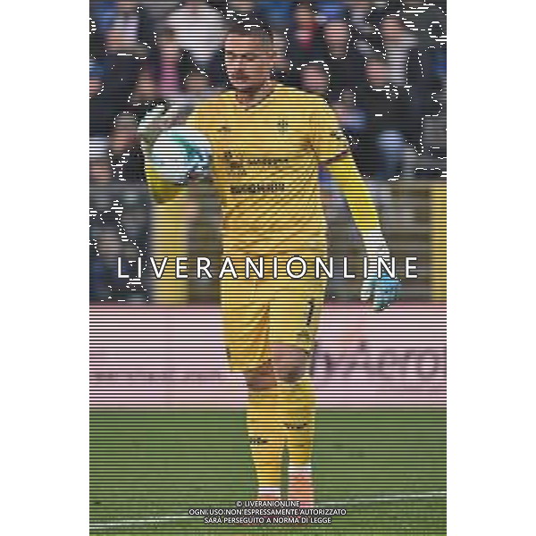 TVRG Como vs Cagliari nella foto Elia Caprile (Cagliari) Como 08-11-2025 Stadio Giuseppe Sinigaglia Como vs Cagliari Campionato Serie A Enilive - 11a giornata foto Roberto Garavaglia/Agenzia Aldo Liverani sas