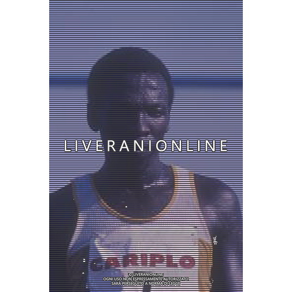 DIAP-RETROSPETTIVA JOHN NGUGI ATLETA NELLA FOTO JOHN NGUGI PARTECIPA ALLA MANIFESTAZIONE DELLA 5 MULINI NELL\'ANNO 1989 AG ALDO LIVERANI SAS