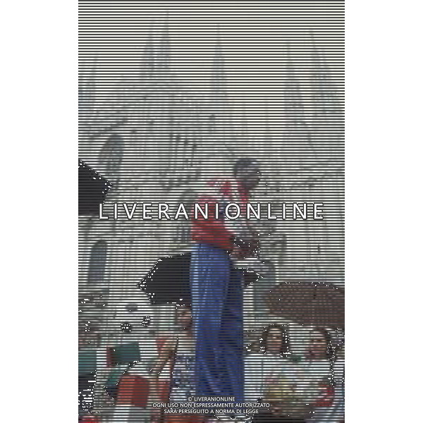 DIAP-RETROSPETTIVA JOHN NGUGI ATLETA NELLA FOTO JOHN NGUGI PARTECIPA ALLA STRAMILANO NELL\'ANNO 1989 AG ALDO LIVERANI SAS