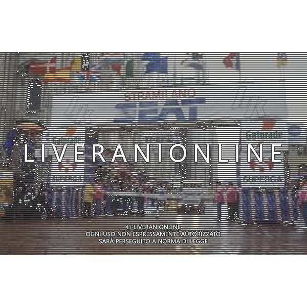 DIAP-RETROSPETTIVA JOHN NGUGI ATLETA NELLA FOTO JOHN NGUGI PARTECIPA ALLA STRAMILANO NELL\'ANNO 1989 AG ALDO LIVERANI SAS