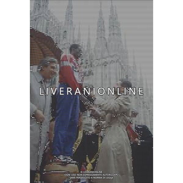 DIAP-RETROSPETTIVA JOHN NGUGI ATLETA NELLA FOTO JOHN NGUGI PARTECIPA ALLA STRAMILANO NELL\'ANNO 1989 AG ALDO LIVERANI SAS