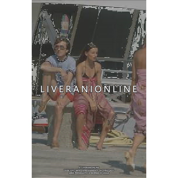 DIAP-RETROSPETTIVA LUCA CORDERO DI MONTEZEMOLO IMPRENDITORE E DIRIGENTE D\'AZIENDA NELLA FOTO LUCA CORDERO DI MONTEZEMOLO IN SARDEGNA NELL\'ANNO 1979 CON BARBARA PARODI DELFINO FOTO ENRICO LIVERANI-AG ALDO LIVERANI SAS