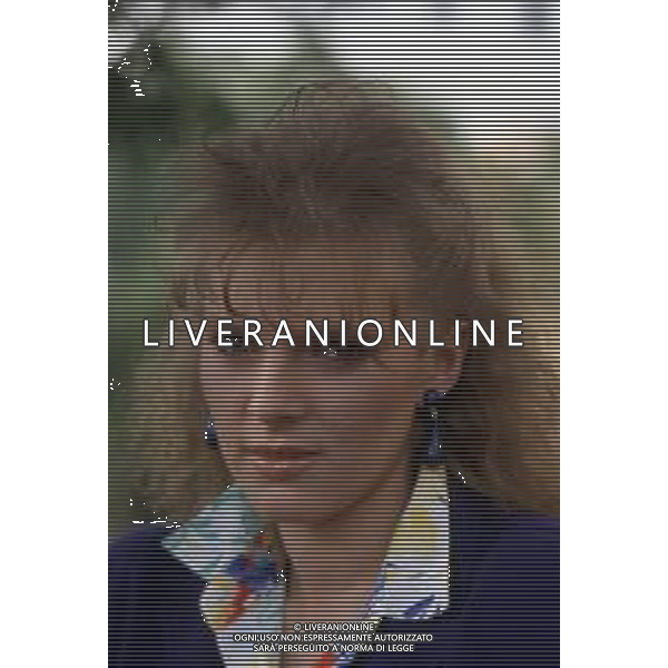 DIAP- RETROSPETTIVA LENA BIOLCATI CANTANTE NELLA FOTO LENA BIOLCATI AL FESTIVAL DI SANREMO SEZIONE NUOVE PROPOSTE NELL’ANNO 1985 AGENZIA ALDO LIVERANI SAS