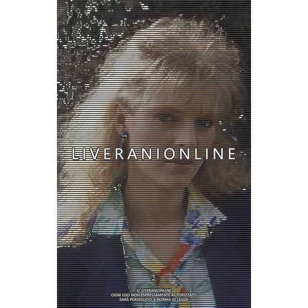 DIAP- RETROSPETTIVA LENA BIOLCATI CANTANTE NELLA FOTO LENA BIOLCATI AL FESTIVAL DI SANREMO SEZIONE NUOVE PROPOSTE NELL’ANNO 1985 AGENZIA ALDO LIVERANI SAS